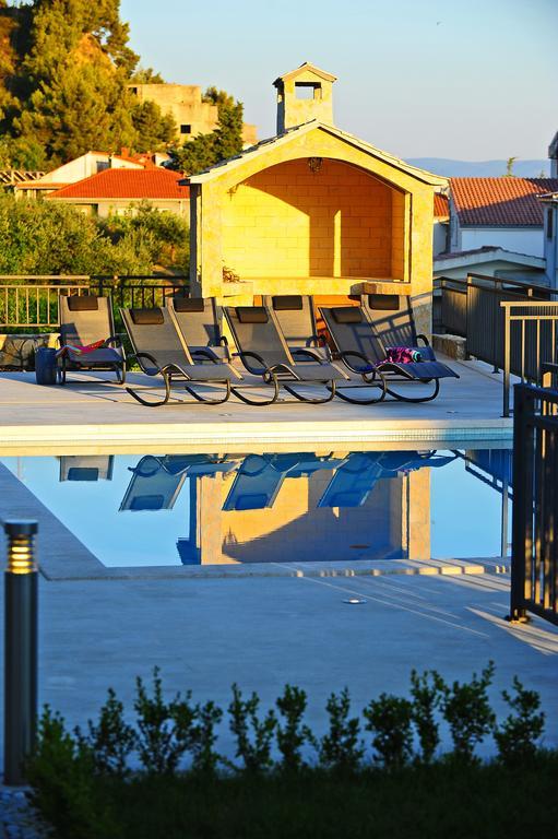 The One Resort Подстрана Екстер'єр фото