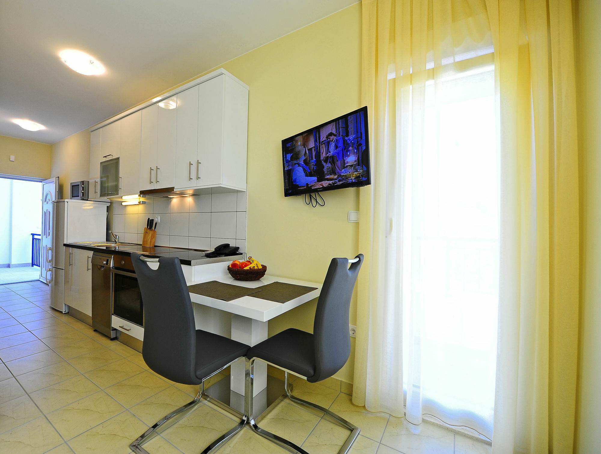 The One Resort Подстрана Екстер'єр фото